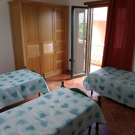 Hotel Sottovento 산테지디오델몬테알비노 외부 사진