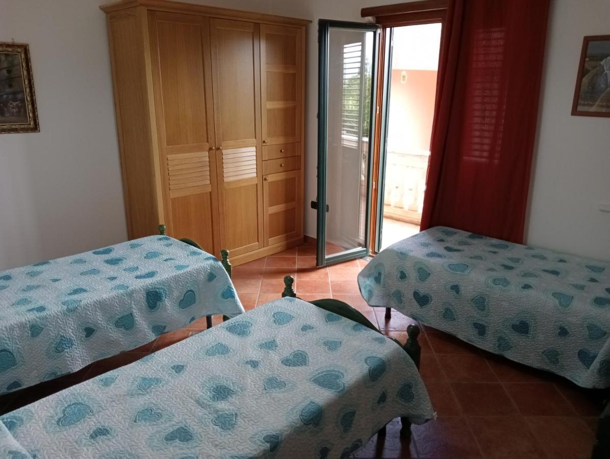 Hotel Sottovento 산테지디오델몬테알비노 외부 사진