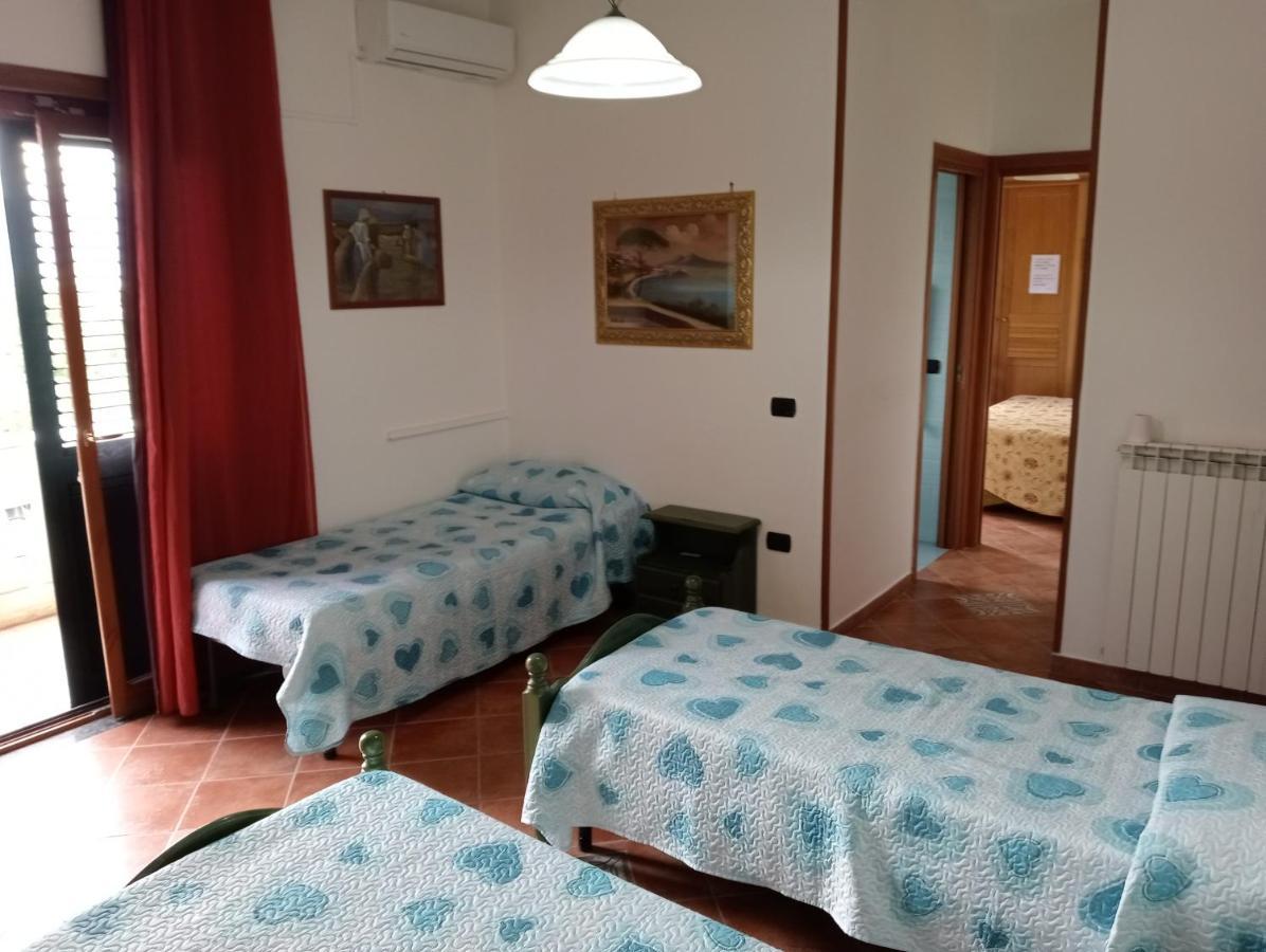 Hotel Sottovento 산테지디오델몬테알비노 외부 사진