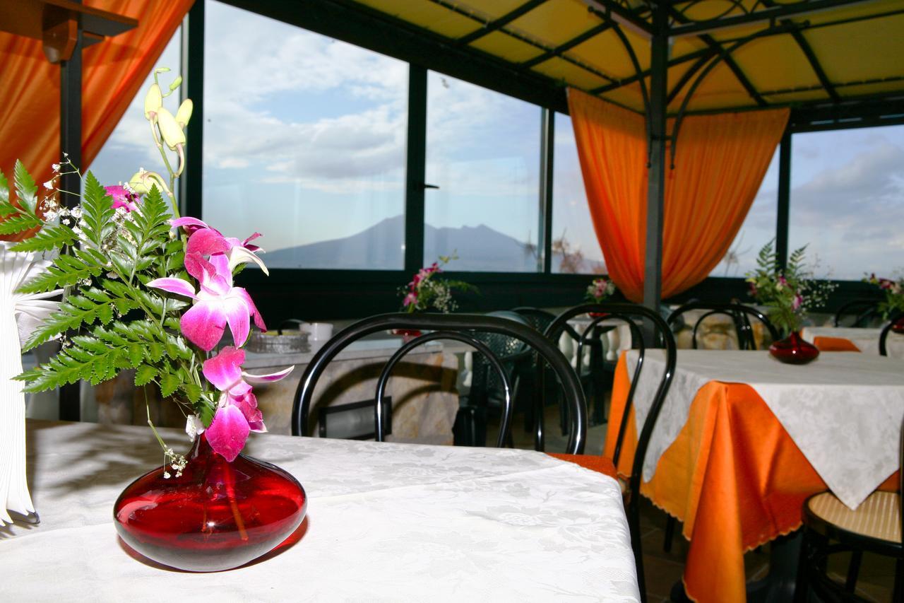Hotel Sottovento 산테지디오델몬테알비노 외부 사진