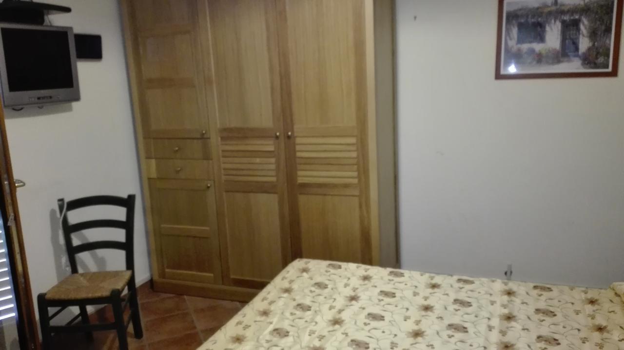 Hotel Sottovento 산테지디오델몬테알비노 외부 사진